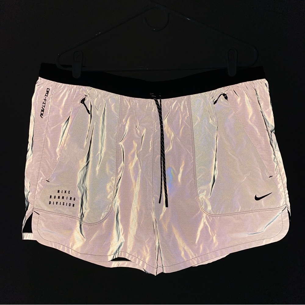 Nike Running Division Reflective Running Shorts FZ1123-035 $100 - Size XL - Picture 2 of 11